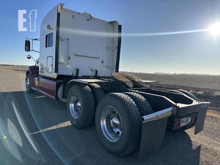 2014-peterbilt-386-image-12