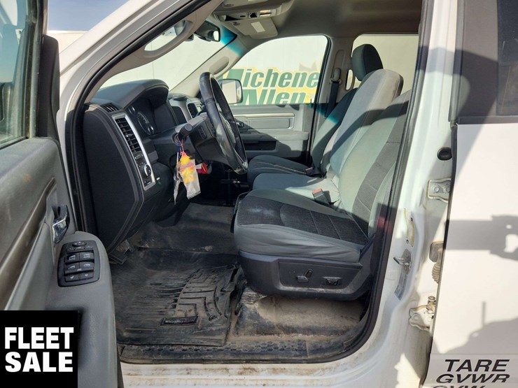 2016-ram-2500-slt-image-20