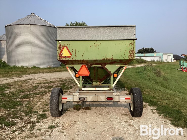 parker-gravity-flow-wagon-on-circle-k-running-gear-image-6