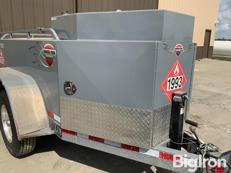 2013-thunder-creek-adt500-500-gal-t/a-fuel-trailer-image-16