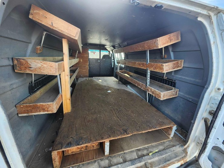 2007-ford-e350-image-22