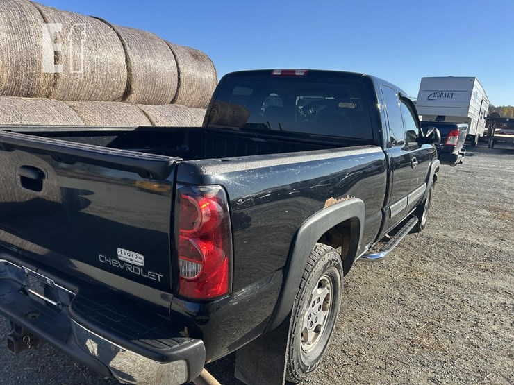 2004-chevrolet-silverado-1500-image-7