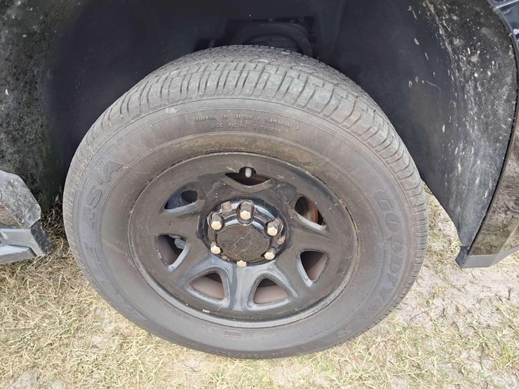 2018-chevrolet-tahoe-image-34