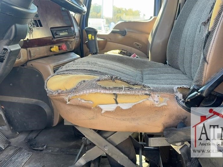 2004-mack-granite-cv713-image-31