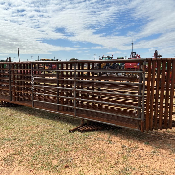 #T8212 • (10) Cattle Panels