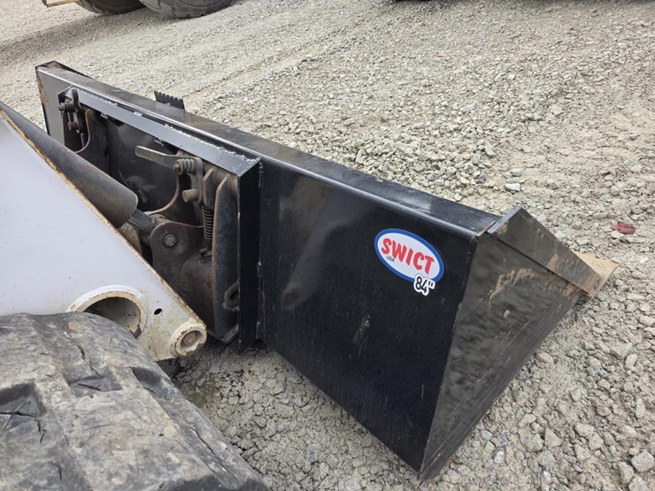 2019-bobcat-t740-image-12