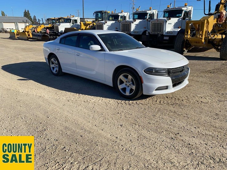 2021-dodge-charger-rwd-4dr-sedan-image-3