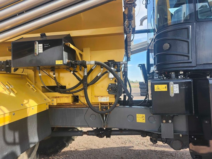 2018-agchem-9300b-terragator-image-14