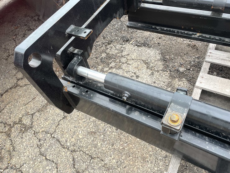 #14020-•-forklift-mast-(o4)-image-11