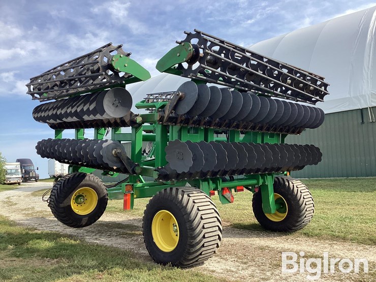 2019-john-deere-2680h-image-7