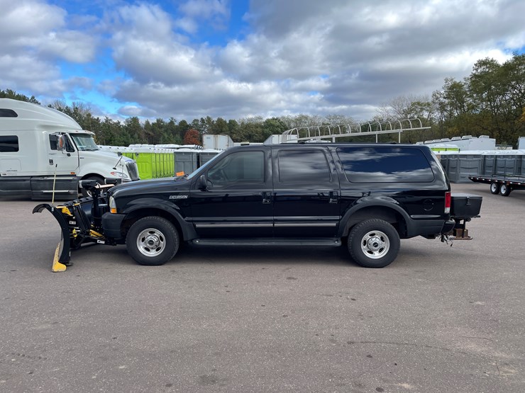 2003-ford-excursion-image-8