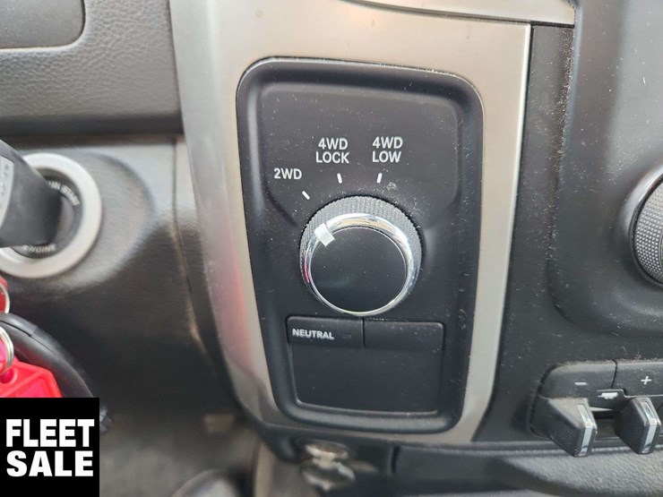 2016-ram-2500-slt-image-25