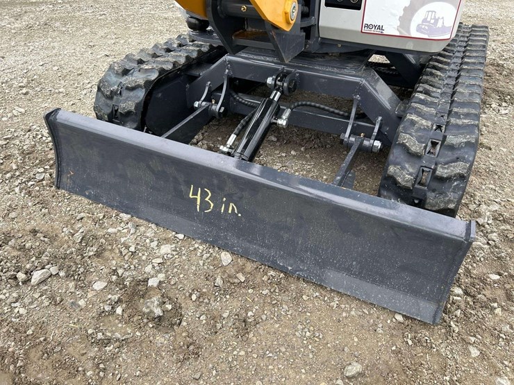 2025-sdlanch-sdle18p-mini-excavator-image-18