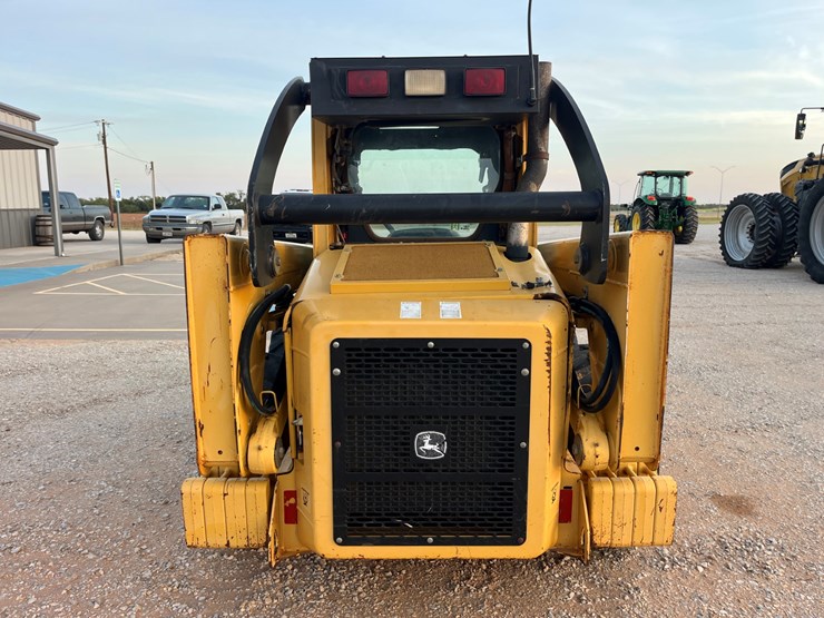 2006-john-deere-320-image-8