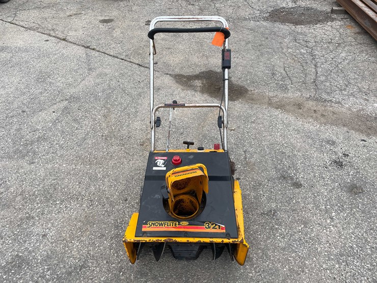 #14032-•-mtd-3/21-snowblower-(o4)-image-2