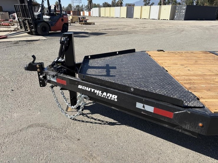 2026-southland-lbat7-416-21'-t/a-tilt-deck-trailer-image-7