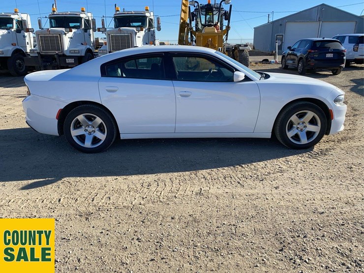 2021-dodge-charger-rwd-4dr-sedan-image-8