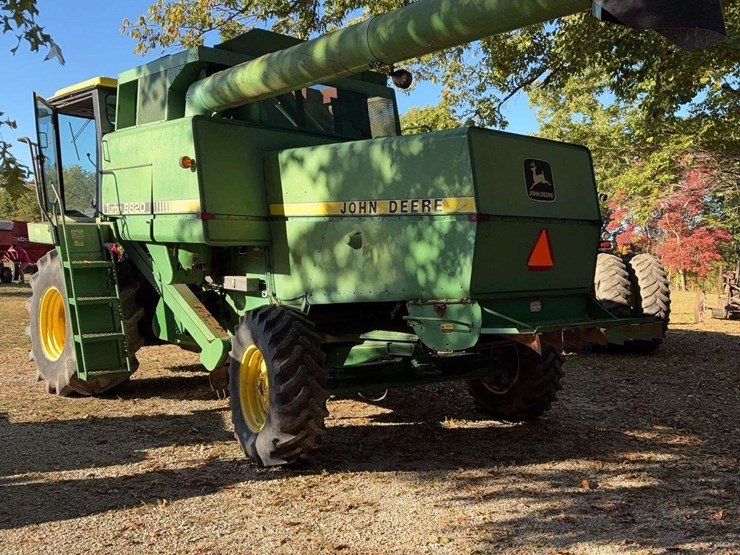 1982-john-deere-8820-image-8