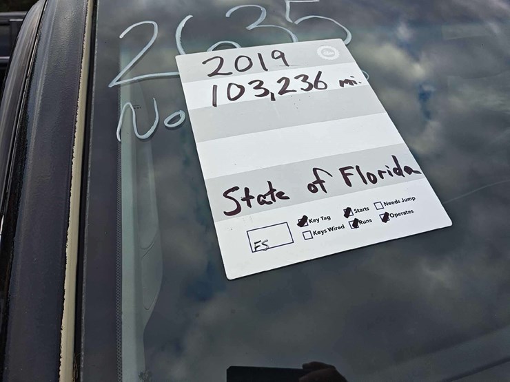 2019-chevrolet-tahoe-image-8