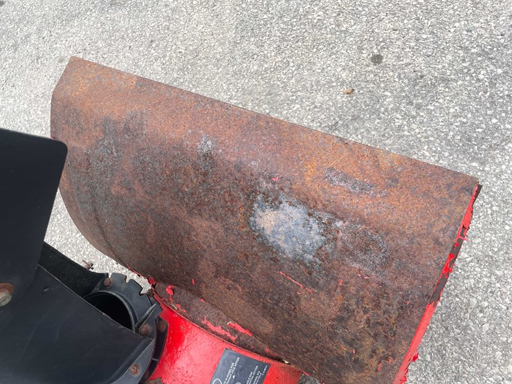 #14029-•-(2)-yard-machines-snow-blowers-(o4)-image-35