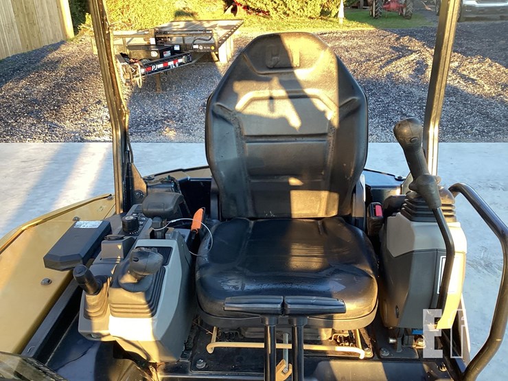 2021-caterpillar-302.7cr-image-15