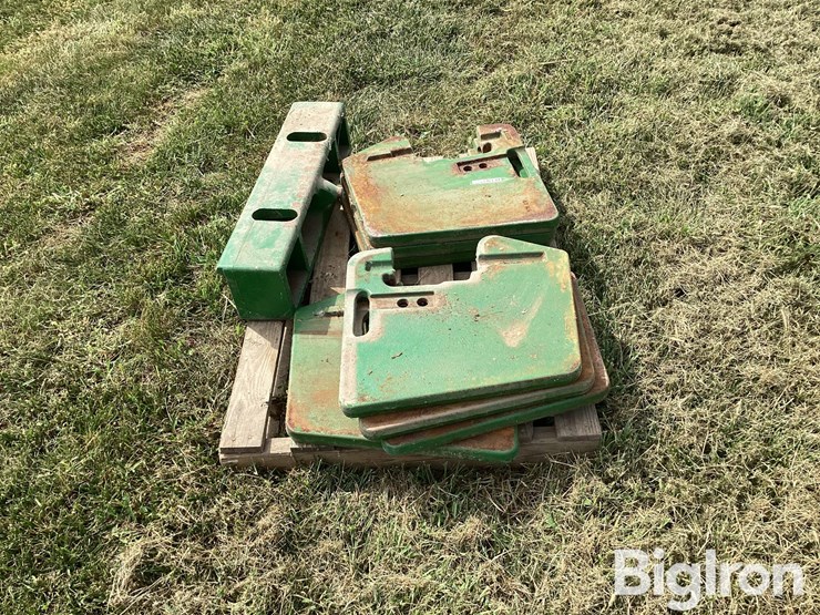 john-deere-front-tractor-weights-&-bracket-image-4