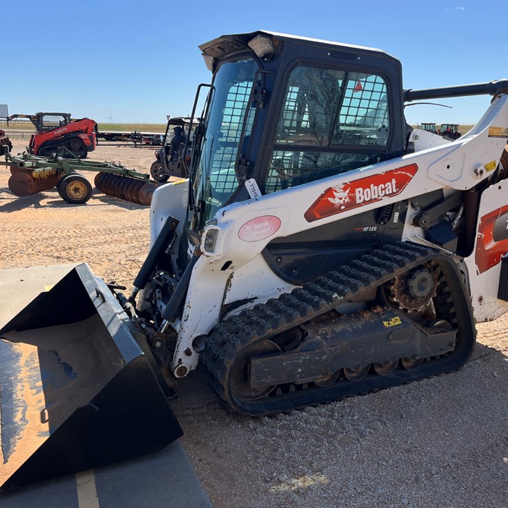 2021 BOBCAT T66