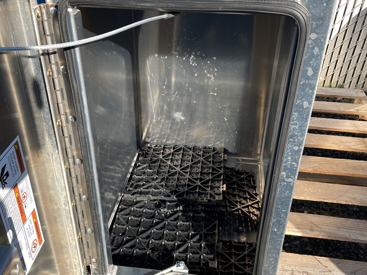 #5688-•-chandler-truck-mount-toolbox-image-7