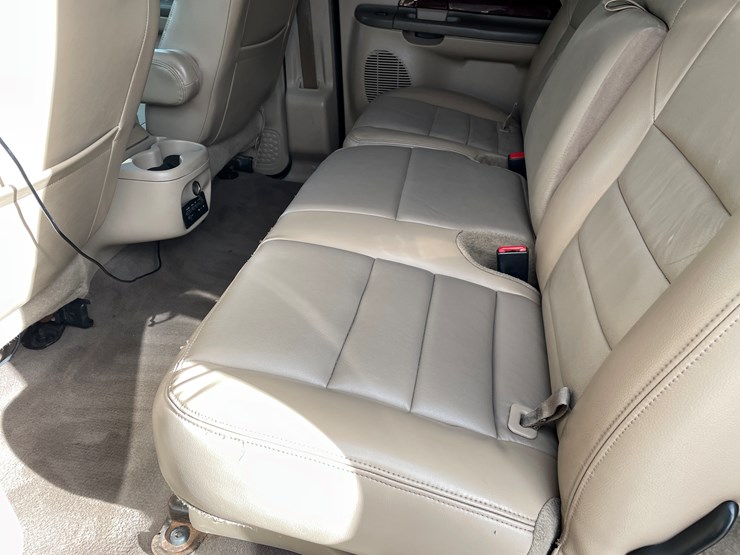 2003-ford-excursion-image-60