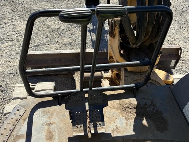 2008-caterpillar-304c-image-25