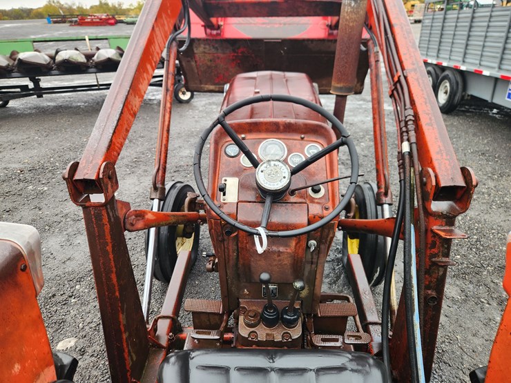 massey-ferguson-175-image-6