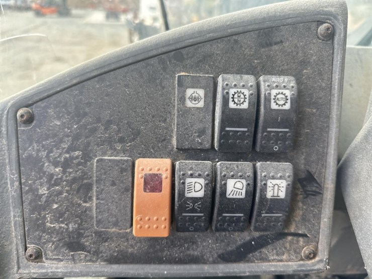 2012-caterpillar-930h-image-34