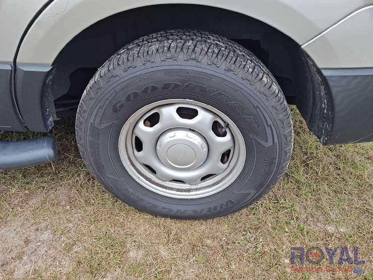 2017-ford-expedition-image-38