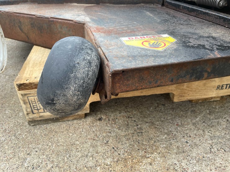 #14036-•-pull-behind-lawn-mower-(o4)-image-22