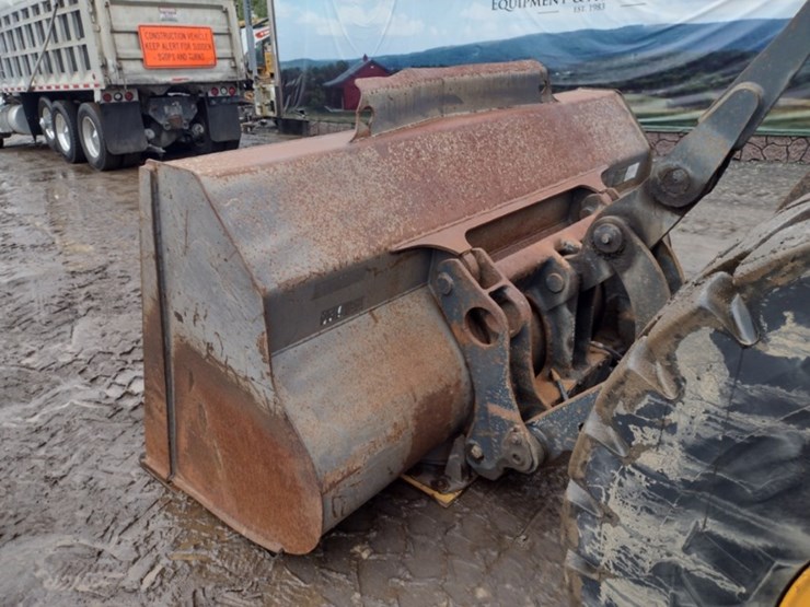 8-volvo-l60f-image-17