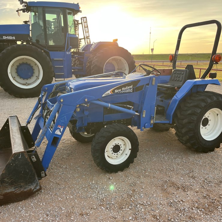 NEW HOLLAND TC30