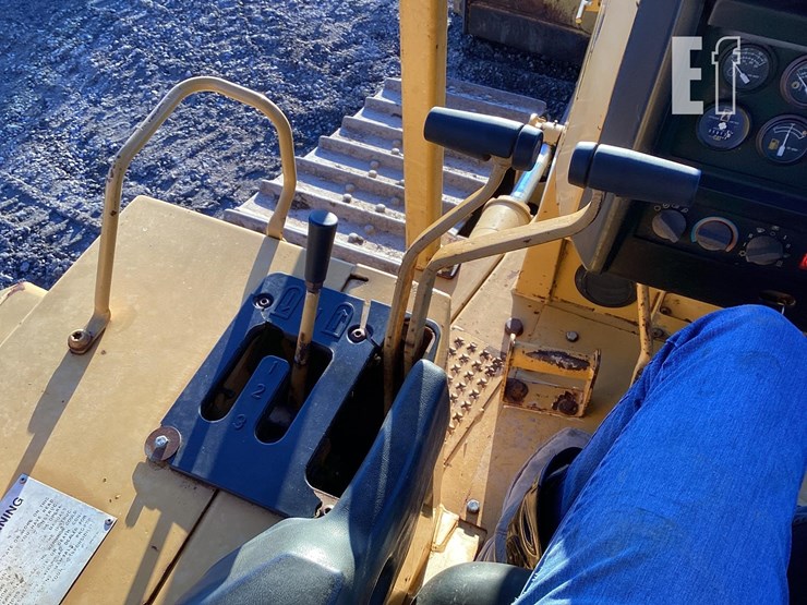 2000-caterpillar-d5m-xl-image-13