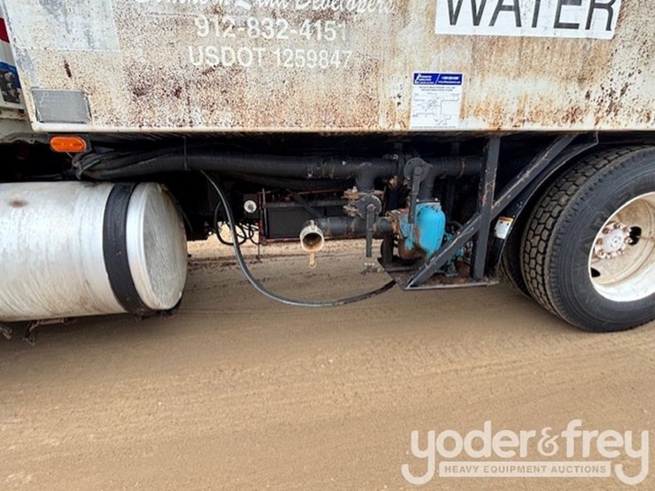 1995-gmc-4200-image-9