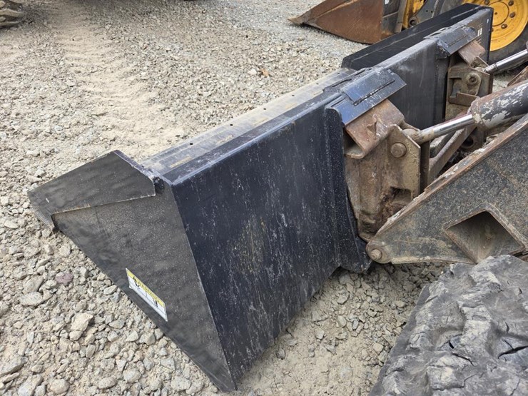 new-holland-lt185b-image-11