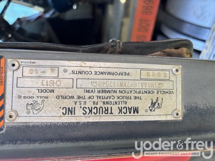 1999-mack-ch613-image-7