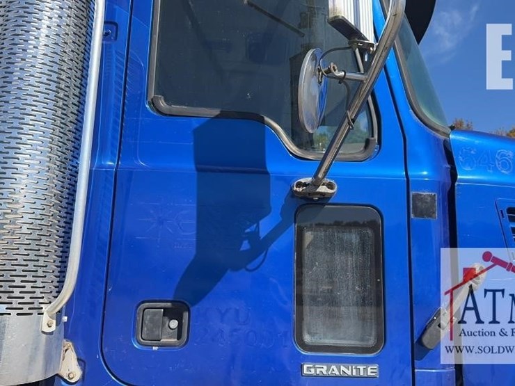 2004-mack-granite-cv713-image-14