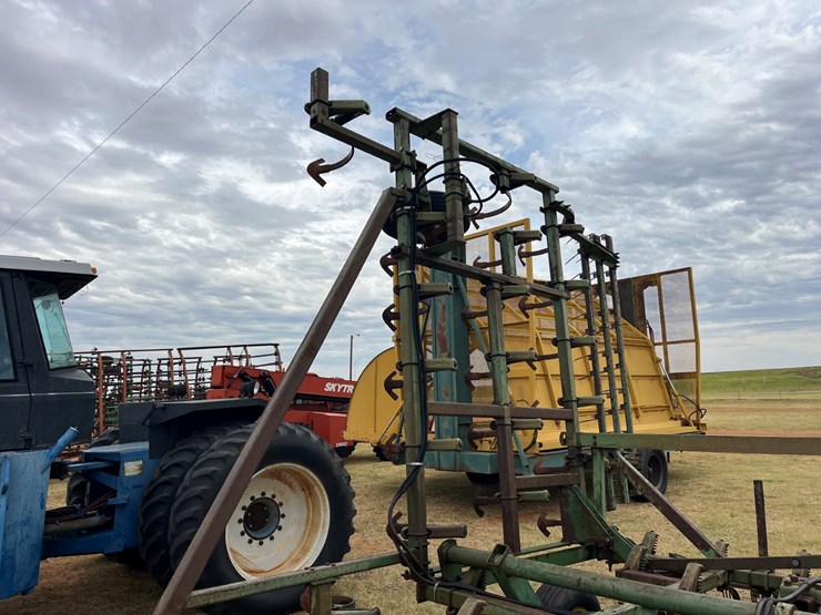 john-deere-1010-image-3