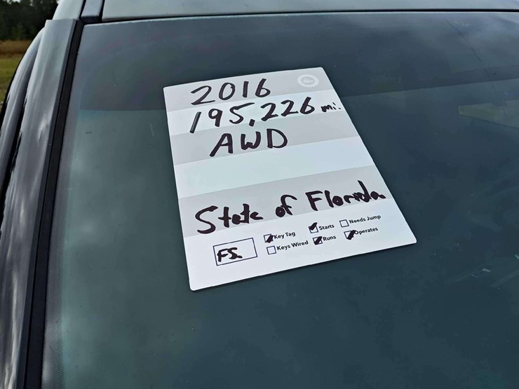 2016-ford-explorer-image-19