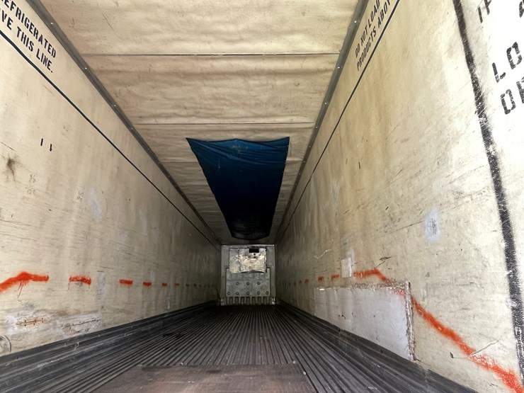 1996-utility-53'-image-41