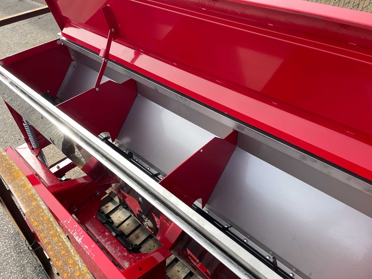 #14001-•-unused-2025-agt-no-till-drill-(o12)-image-24