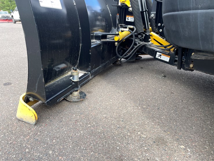 2003-ford-excursion-image-13