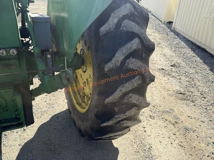 john-deere-4010-image-9