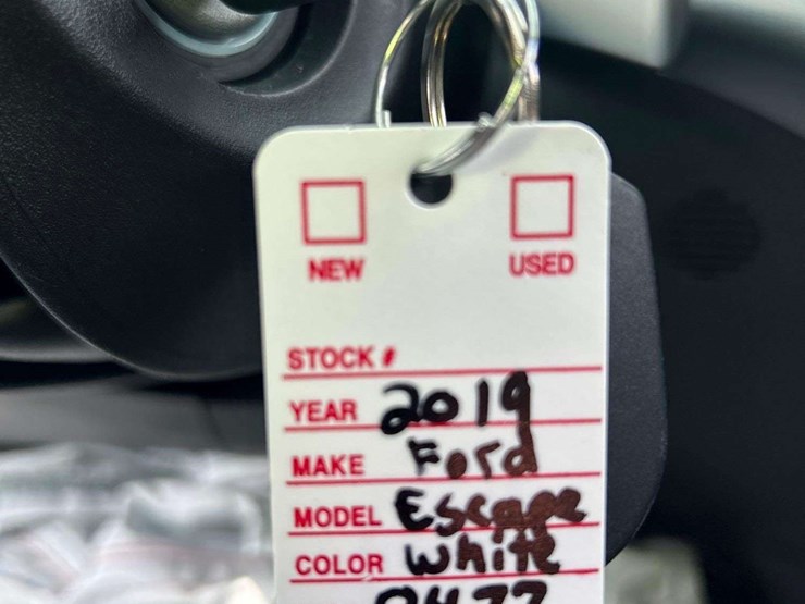 2019-ford-escape-image-32