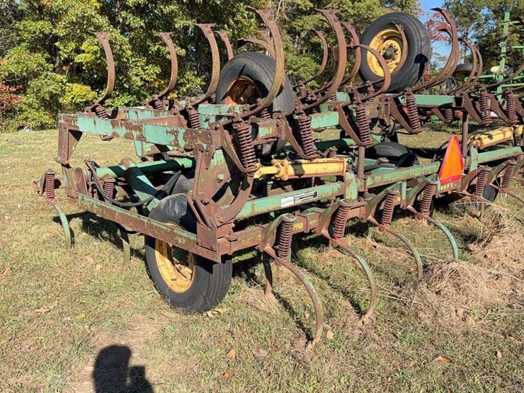 john-deere-1010-image-7