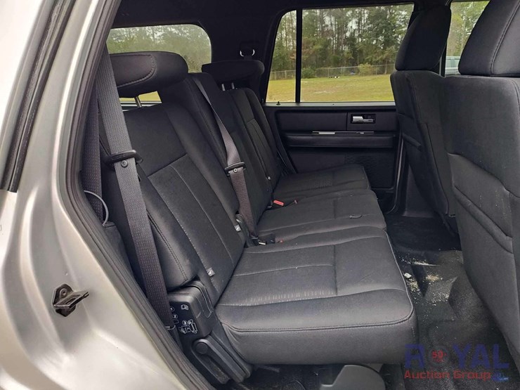 2017-ford-expedition-image-30